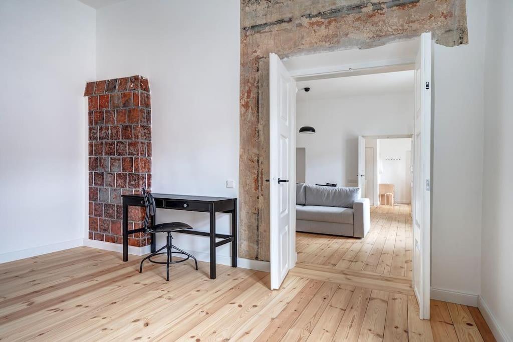 Spacious 2-Bedroom Flat In Old Town By Urban Rent VNO Exterior photo