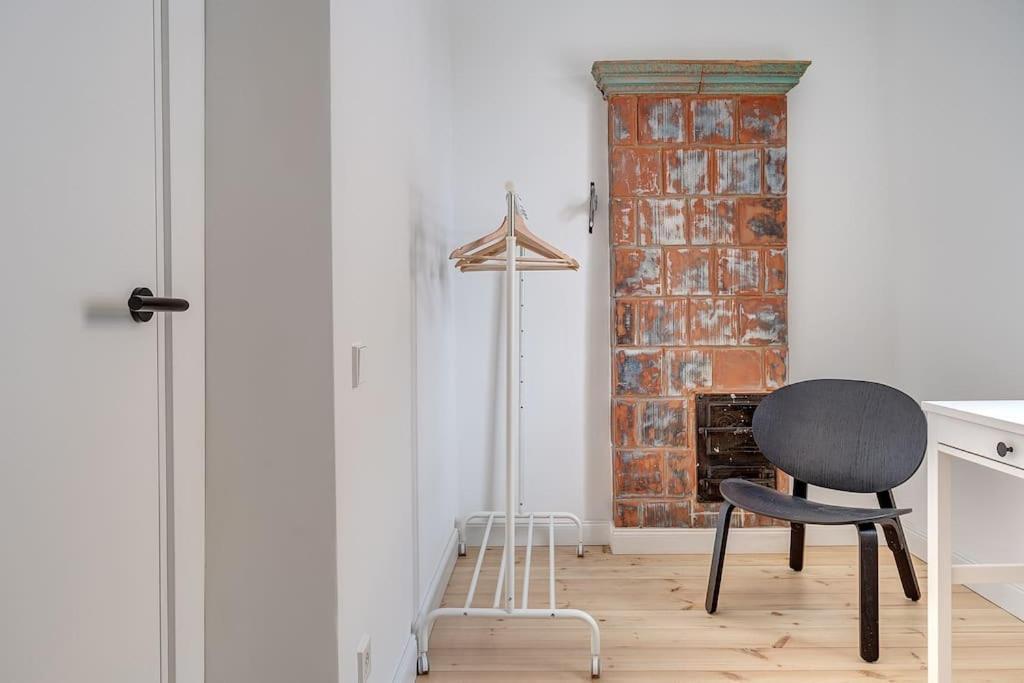 Spacious 2-Bedroom Flat In Old Town By Urban Rent VNO Exterior photo