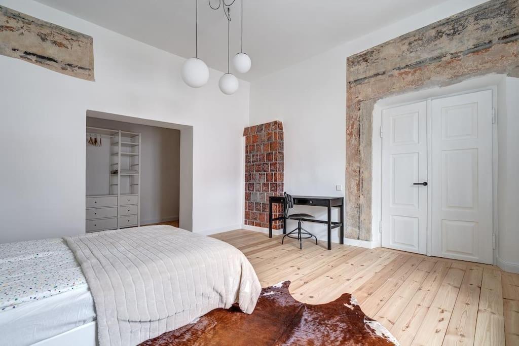 Spacious 2-Bedroom Flat In Old Town By Urban Rent VNO Exterior photo