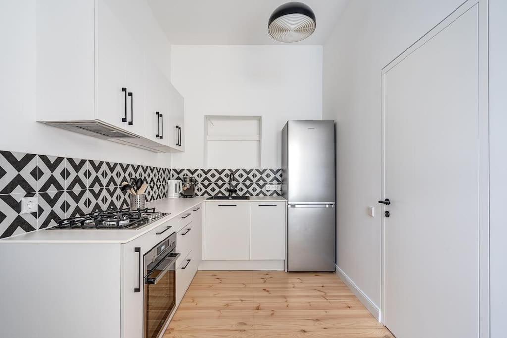 Spacious 2-Bedroom Flat In Old Town By Urban Rent VNO Exterior photo