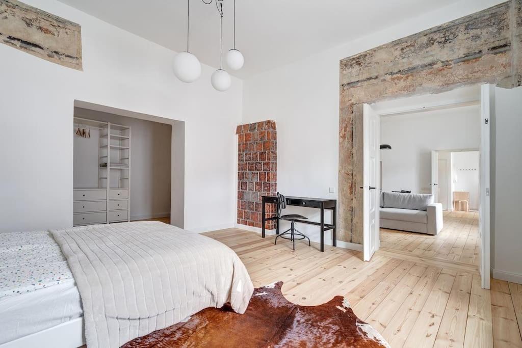 Spacious 2-Bedroom Flat In Old Town By Urban Rent VNO Exterior photo